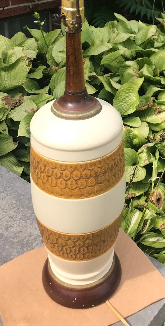 Leviton lamp ceramic deals