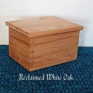 Decorative Wood Box with Lid, Reclaimed wood box, Oak keepsake wood box, Small decorative box 200, Small storage with lid, Oak Container