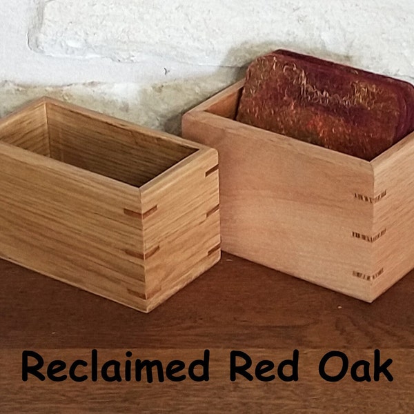 Reclaimed wood coaster holder without coasters, Coaster box from red oak, Fits coasters up to 4 3/8-inch, Coaster holder 167, Small wood box