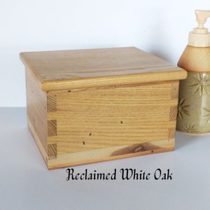 Decorative Wood Box with Lid, Reclaimed wood box, Oak keepsake wood box, Small decorative box 143, Small storage with lid, Oak Container