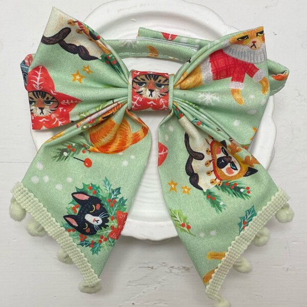 Not Ameowsed, sailors bow tie, mint green with grumpy Christmas cats & small green Pom Pom trim. For cats and dogs!