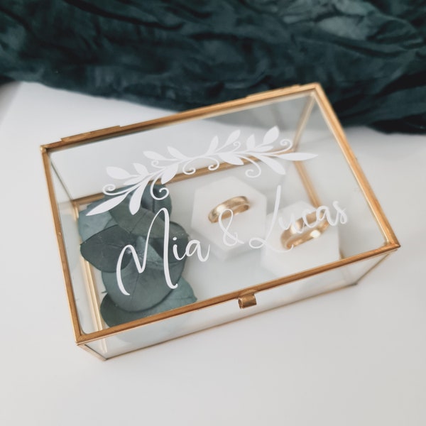 SALE Ringbox aus Glas in gold personalisierte Glasschatulle für Schmuck