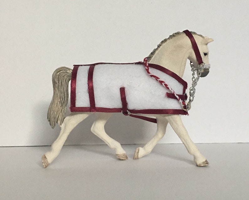 White Glitter Sparkle/Maroon Stable Set For Schleich Horses Etsy