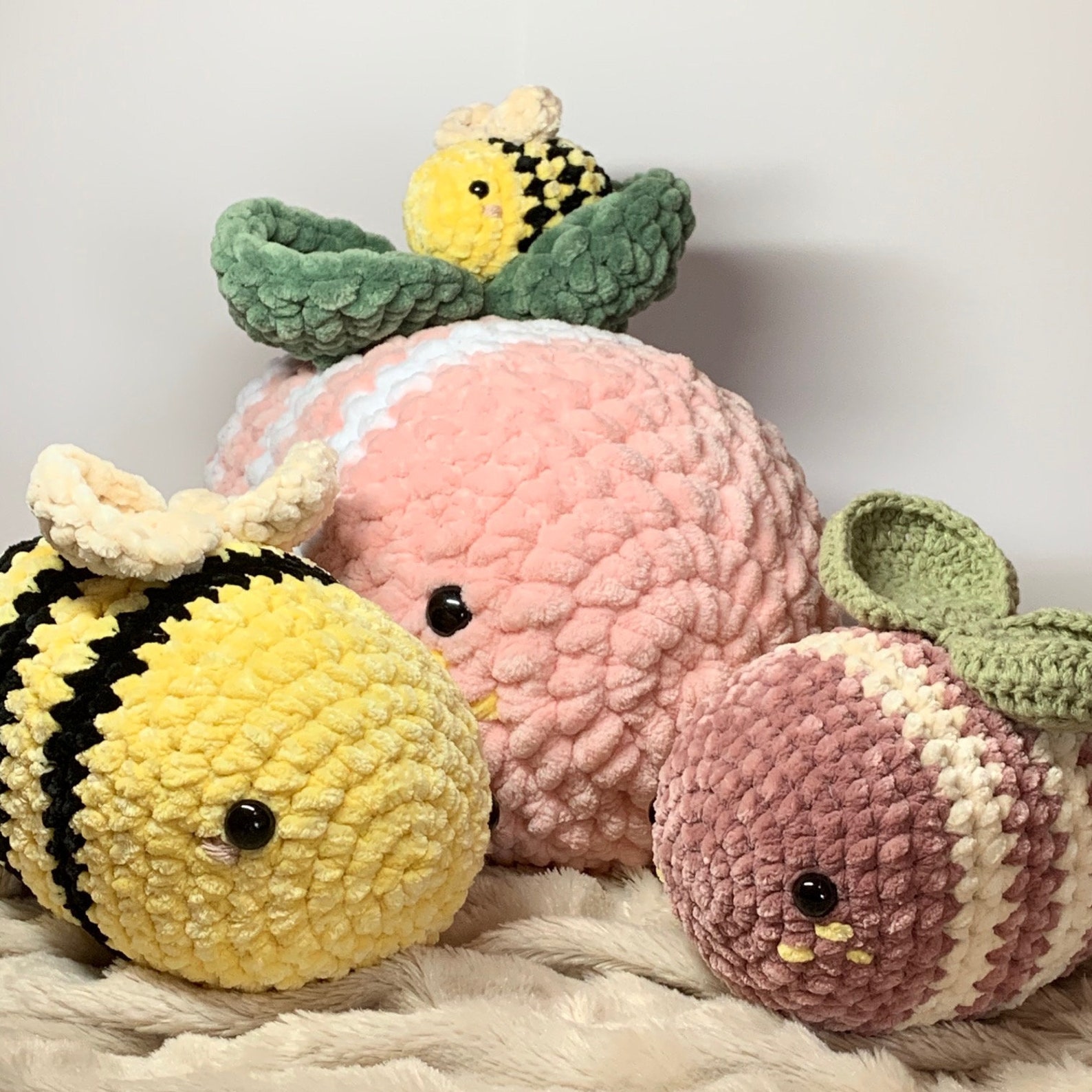 Fluffy Velvet Crochet Bee Plushie Crochet Amigurumi | Etsy