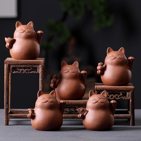 Creative Money Drawing Pig Tea Pet Chinese Celadon Purple Clay Glazed Good Fortune Home Decoration Tea Accessary Gift 