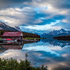 Scenic mountain landscape | Jasper Alberta Canada | sky reflection on the lake | Canadian landscape | boat house and mountains | Canadian