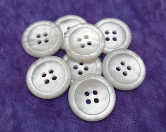LOT OF 25 PEARLIZED WHITE COLOR 7/8 INCH 4 HOLE BUTTONS NEW 