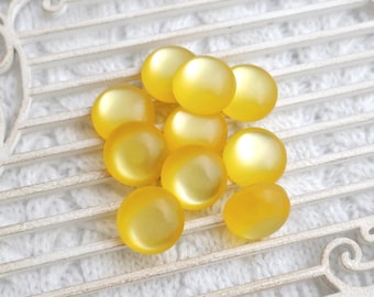 Vibrant Yellow Buttons - CHOOSE 14mm .55 in, 18mm .71 in. - Brilliant Yellow Lucite Shanks - VTG NOS Luminescent Primary Yellow Buttons P883