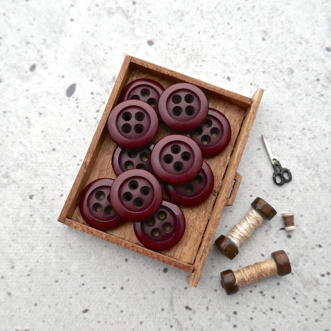 Red Throw Button Dark Pompadour Red Buttons, ≈14-15mm 5/8