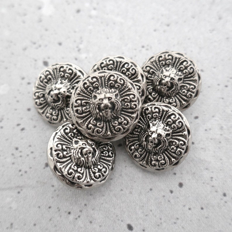 Silver Lion Buttons, 23mm .90 Inch Carved Majestic Lion Head Metal