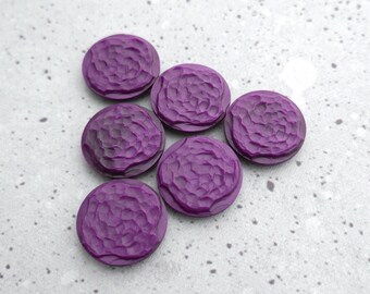 pearlescent purple 22 mm set of 35 vintage buttons