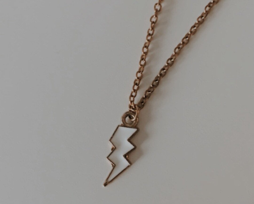 Lightning Bolt Necklace//lightning Bolt Jewelry//dainty Lightning Bolt