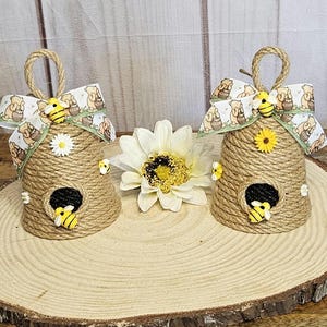 Winnie the Pooh Small Beehive-Winnie the Pooh Baby shower decoration-Winnie the Pooh decoration-Pooh birthday decor-Classic Pooh decor