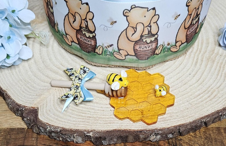 Winnie the Pooh 2 tier diaper cake centerpiece for Boy-Classic Winnie the Pooh Baby shower decor for boy-Pooh centerpiece-Vintage Pooh decor bild 7