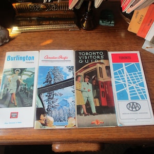 Carte de Toronto et guide du visiteur, horaires des trains de Burlington et du Canadien Pacifique
