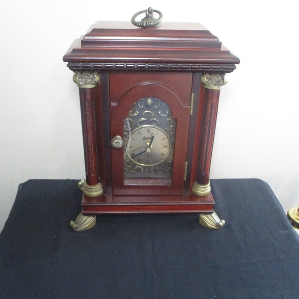 Wood Quartz Mantel Clock