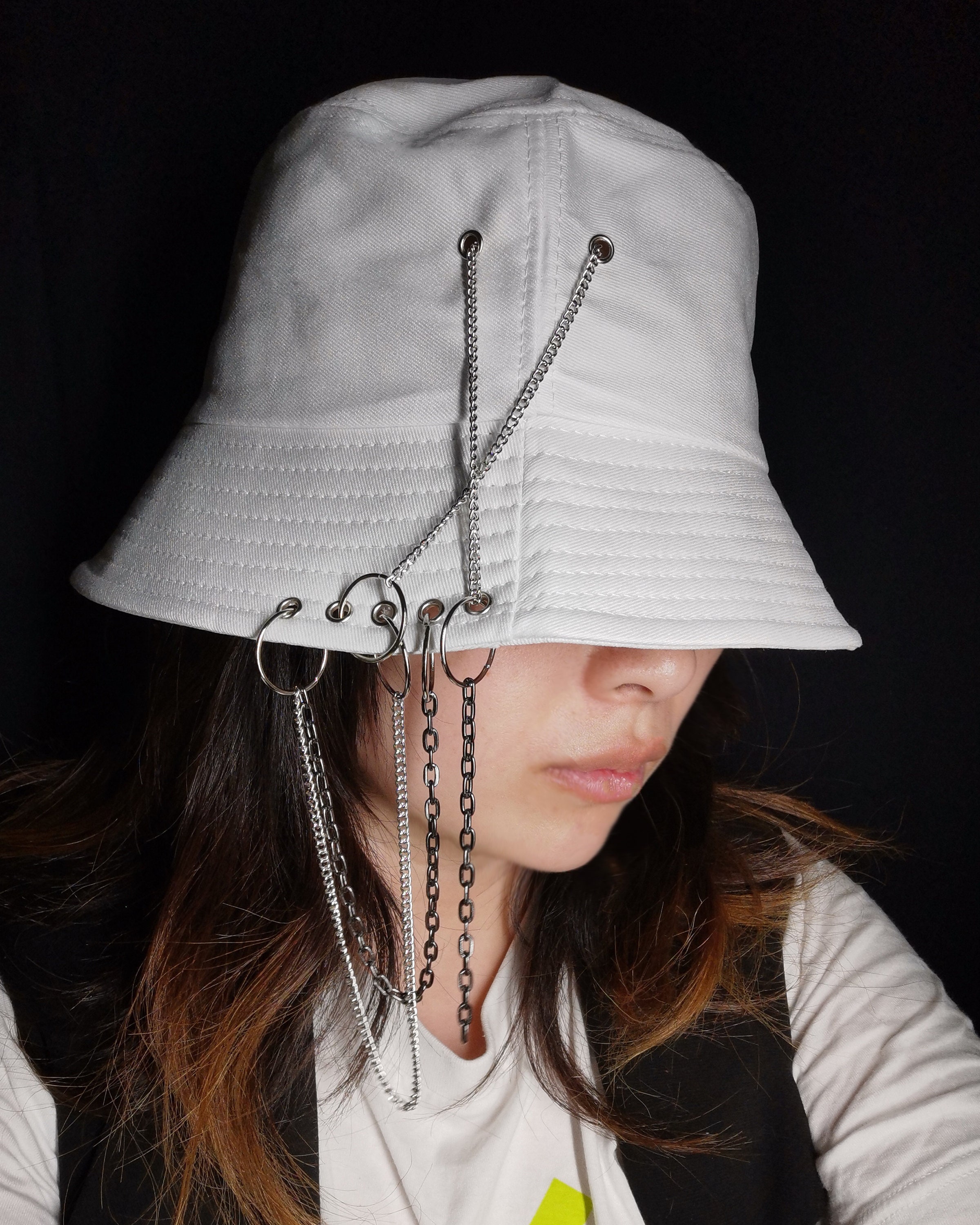 Chains Bucket Hat Cool Street Style Hat 