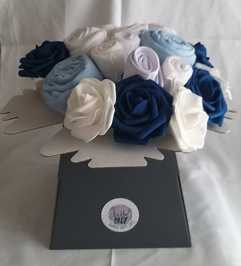 Pregnancy Navy /& White Cute Mum to be Baby Shower Gift Baby clothing Newborn Baby Gift 0-3M Nappy Cake Clothing Bouquet