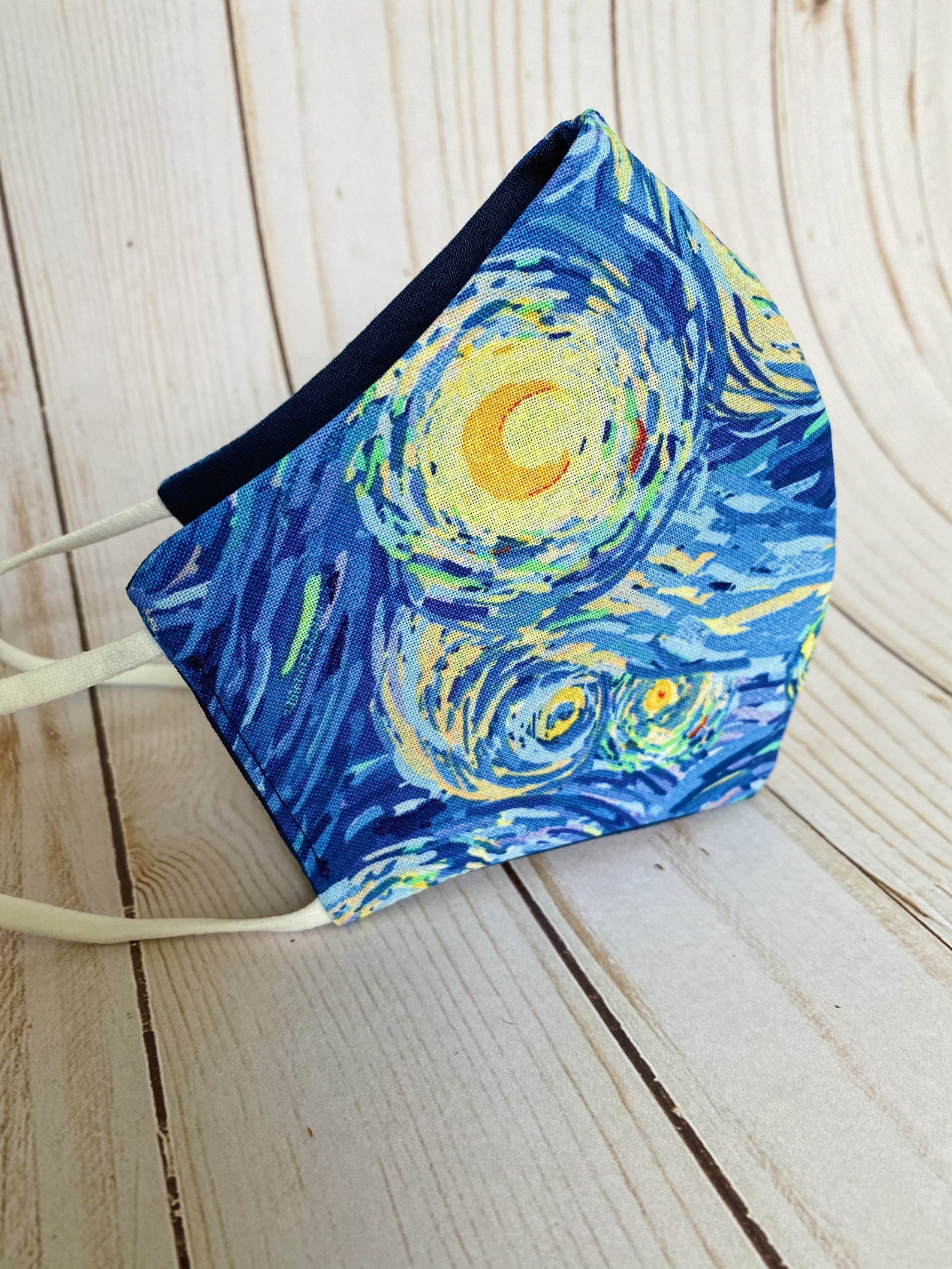 Máscara facial de Vincent Van Gogh de la noche estrellada con Etsy