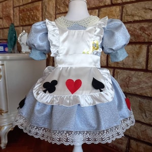 Alice in Wonderland dress. Alice dress for girls