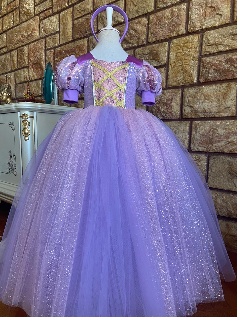 ラプンツェルドレス。ラプンツェルのコスチューム。誕生日用