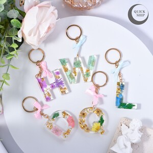 Flower Resin Letters Keychain,Backpack Charm,Assorted Colors,with Gold Flakes,Birthday Gift,Mother's day Gift,luggage tag