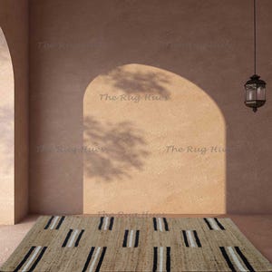 Tapis en jute à rayures noires : tapis bohème en fibres naturelles