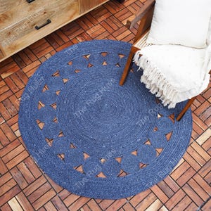 Handmade Braided Jute Round Rug: Bohemian Circle Area Rug