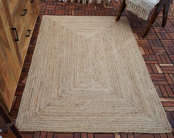 Handmade Jute Braided Rug: Natural Fiber Boho Decor