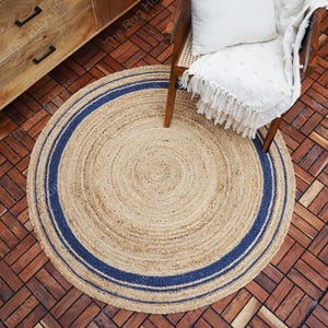 Handmade Braided Jute Round Rug: Navy Border, Bohemian Style