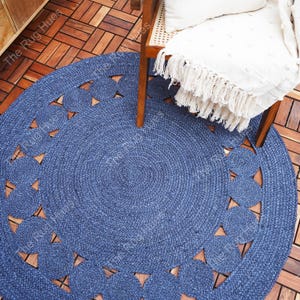 Handmade Navy Jute Round Rug: Braided Boho Rug