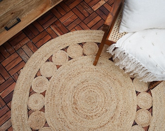 Handgewebter runder Teppich aus Jute: Boho Home Decor