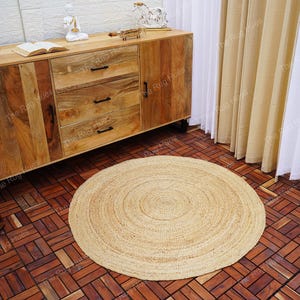 Handmade Jute Braided Round Rug: Natural Fiber Boho Decor