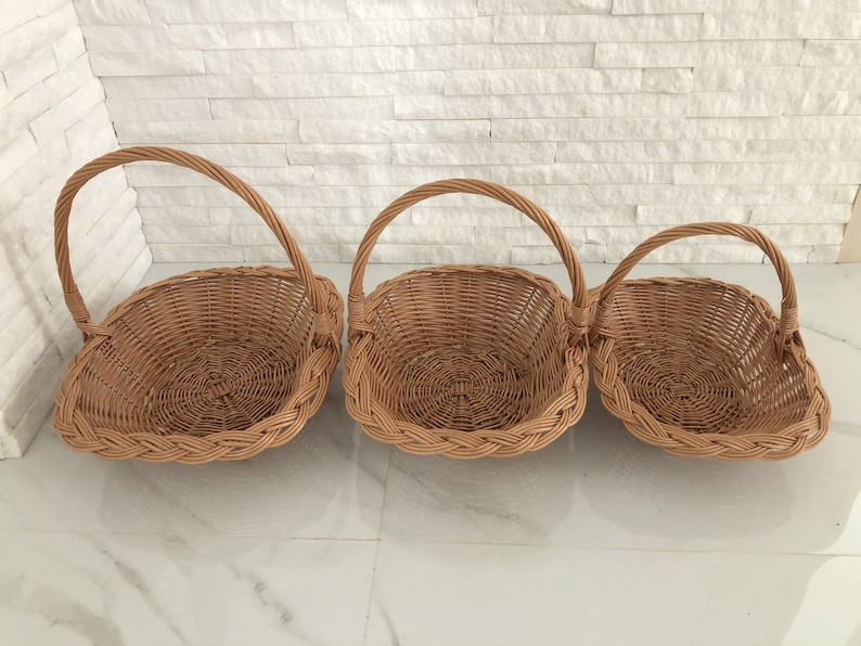 3x Wicker Gathering Basket