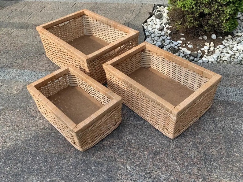 Rectangular basket