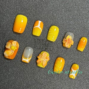 3D Floral Press On Nails: Orange & Yellow Carved Design