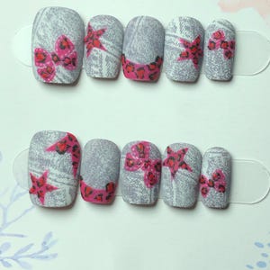 Y2K Press-On Nails: Matte Gray Leopard Butterfly Star Nails