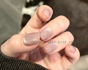 Handmade Nude Cat Eye Press On Nails | Shimmer Beige Gel