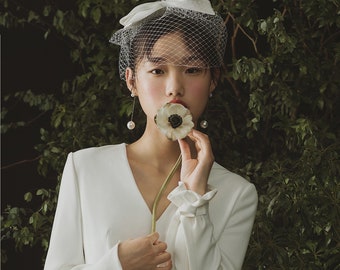 Bow Short Veil: Bridal French Vintage Wedding Accessory