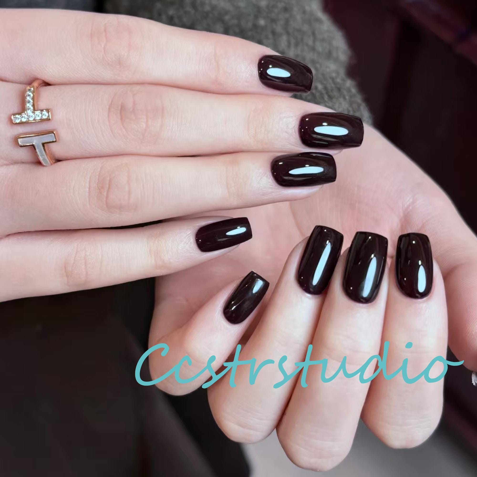 Brown Gradient Glossy Nails That Shine