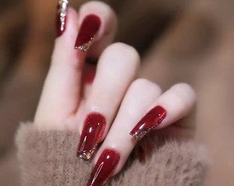 Rubinrote Katzenaugennägel, schräge französische Goldnägel zum Aufdrücken, handgemachte Nägel zum Aufdrücken, Nagelkunst-Patches, luxuriöse rote Nägel