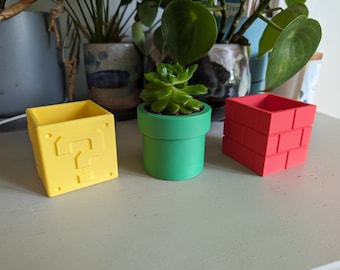 Super Mario Planters  / Nintendo Gift, Gamer Gift, Succulent Air Plant Pot, Mario Kart 3D Printed, Office Decor