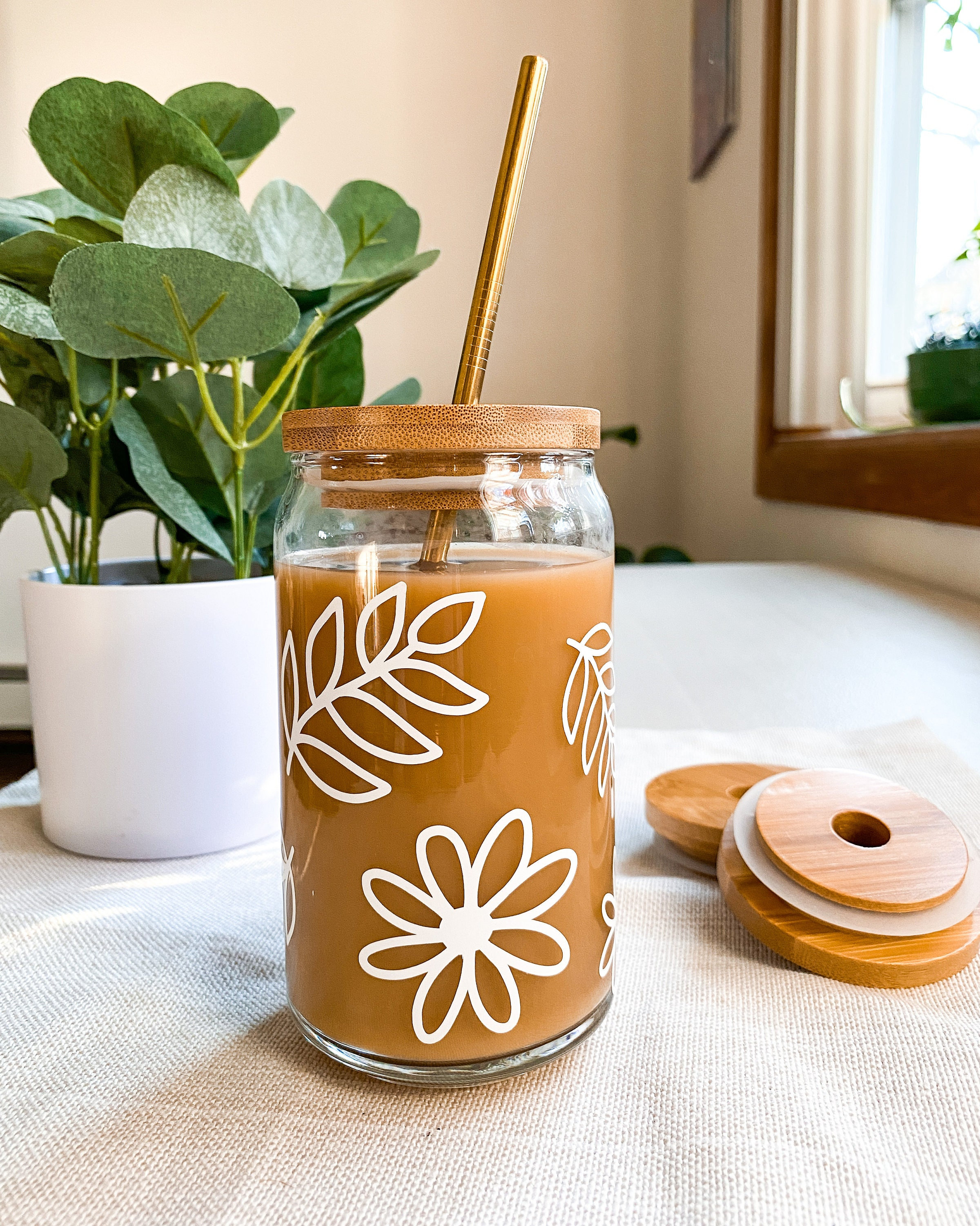 Tulip Glass Can Flower Glass Cup, Aesthetic Glass, Floral Beer Can, Clear  Mug, Glass Coffee Cup, Spring Garden Party Drinks 