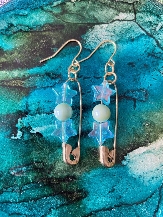 Safety pin 2024 bead earrings