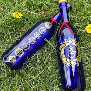 Blue water bottle, reusable, (Blue solar water) 750ml, chakra symbols, Flower of life, Solarized water, Sun energized water, with lip