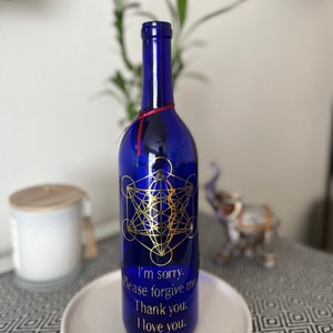 Blue solar water bottle, reusable, 750ml Ho&#39;ponopono, metatron cube, Solarized water, Sun energized water, with cap, gift packaging.