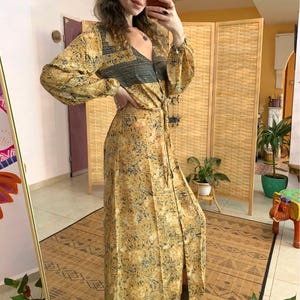 Boho silkeslen matchande set | festlig outfit | kunglig lyxoutfit | boho kvällsset | semesterartiklar | rosa knappset bild 7