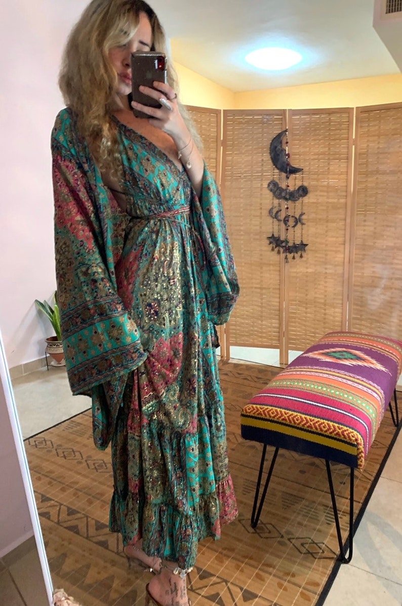 Luxury bohemian matching outfit open back dress and bell sleeve kimono set royal silky outfit Hippie Boho 2 piece Dress Outfit rave zdjęcie 3