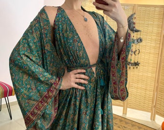 Luxus Boho Outfit passend | Kleid mit offenem Rücken und Kimono-Set mit Trompetenärmeln | königliches seidiges Outfit | Hippie Boho 2 Teiliges Kleid Outfit rave