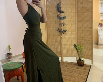 Longue robe de déesse longue vert olive croisée dans le dos | robe bohème lutin | taille de la perte | robe dos nu rave | robe à lacets string dans le dos |